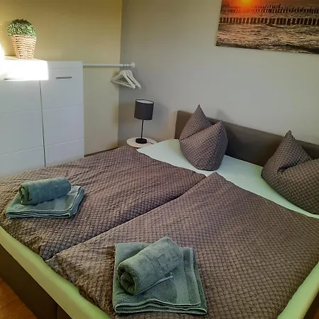 Theunis Apartment